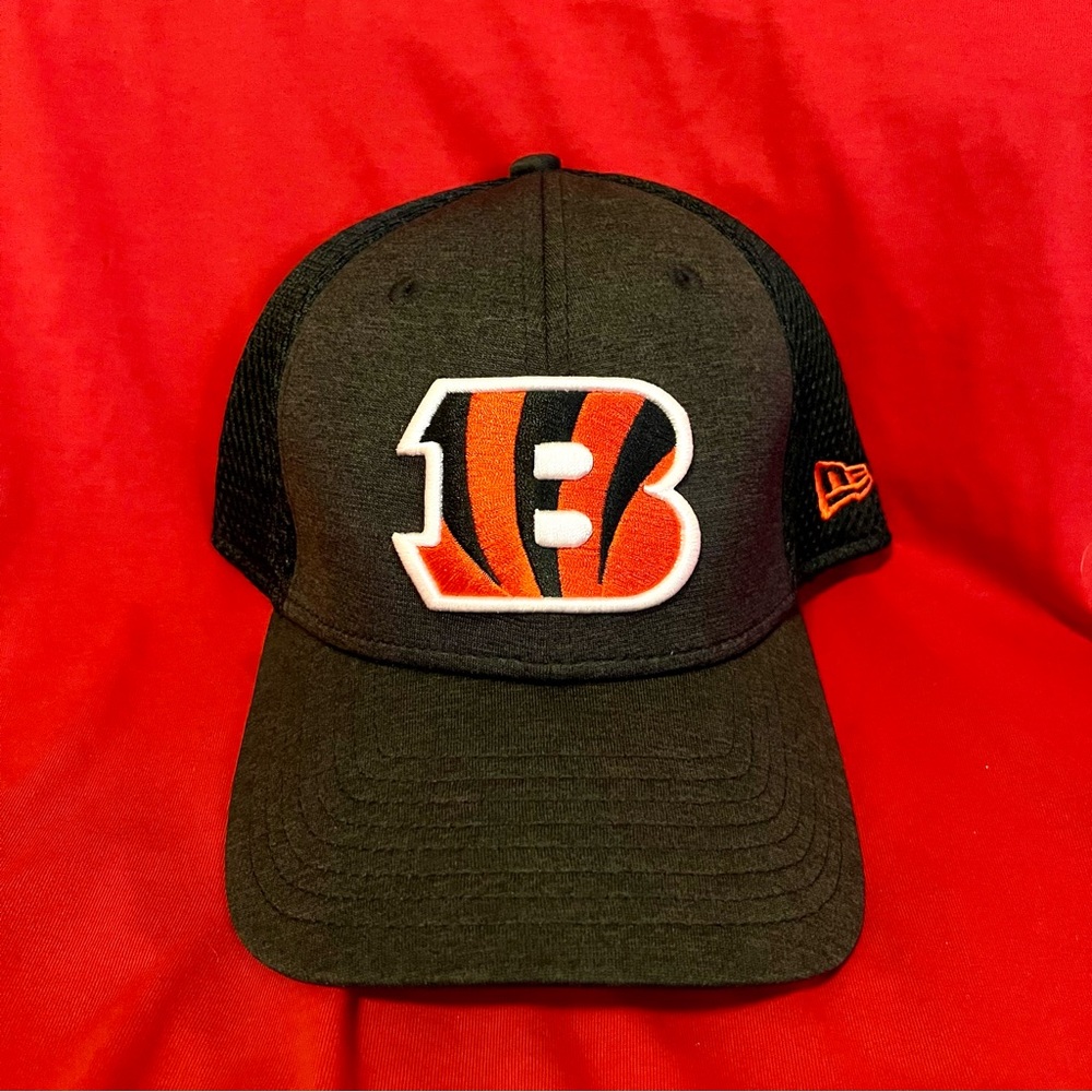 New Era NFL Cincinnati Bengals Fitted Hat (L/XL)